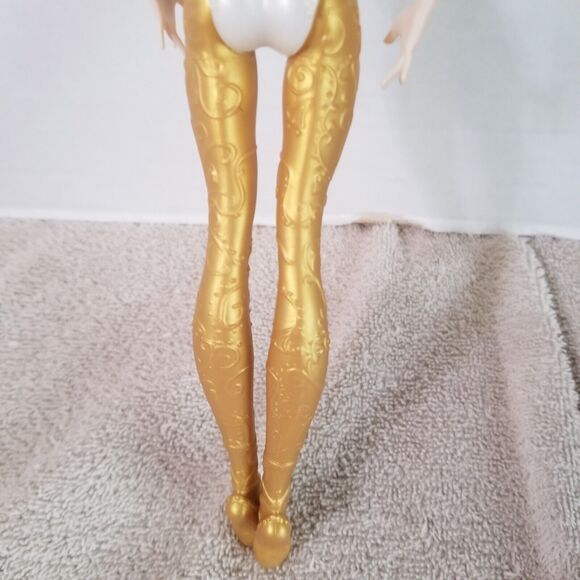 Ever After High First Chapter Apple White Doll Ballerina Outfit Shoes Lot of 2 - Picture 16 of 16